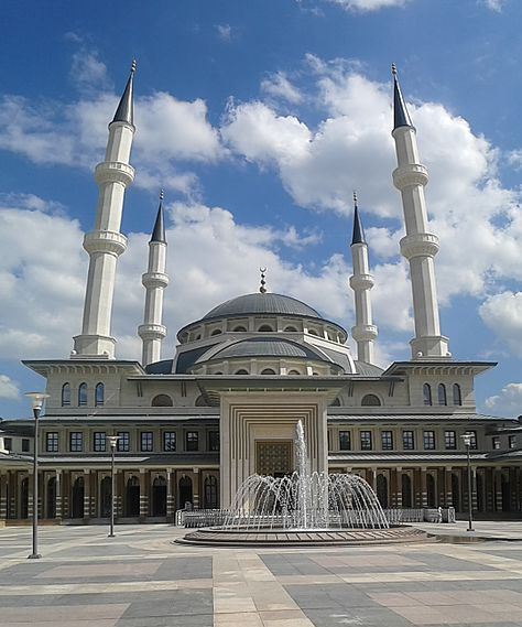 MİLLET CAMİİ